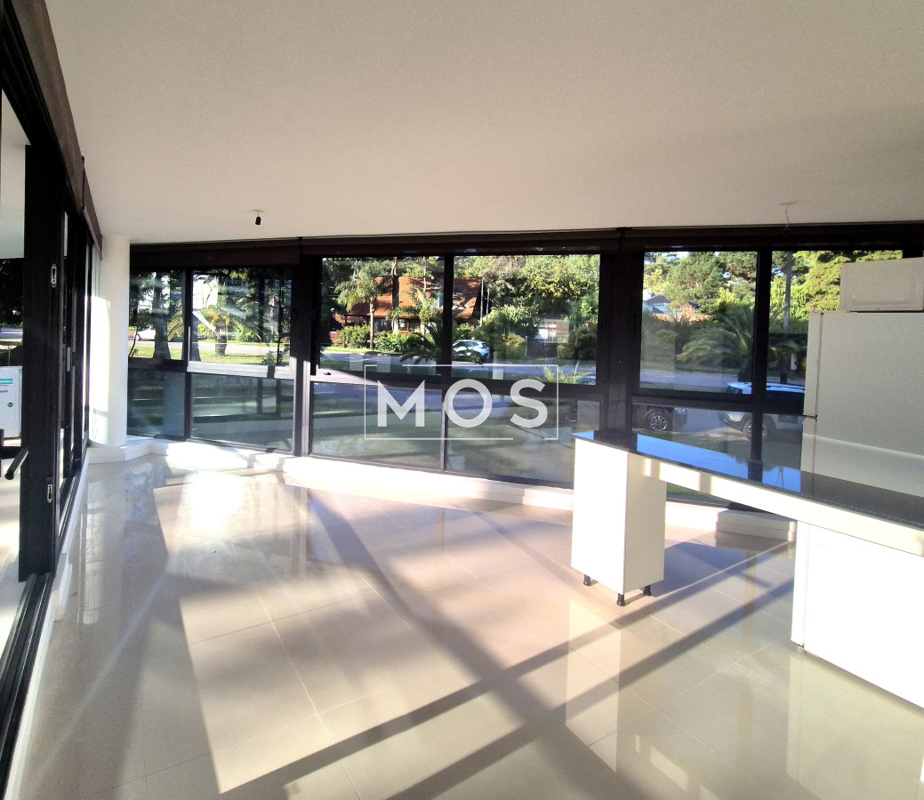 Apartamento ID.2787 - Alquiler anual y venta apartamento 2 dormitorios con parrillero a estrenar 200mts del mar Playa Mansa
