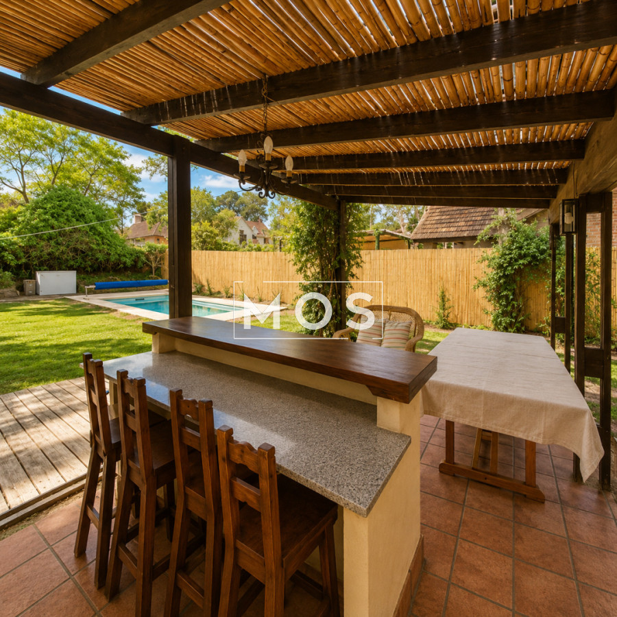 Casa ID.3906 - Casa 3 dormitorios con piscina y barbacoa cercana al mar Pinares Punta del Este 