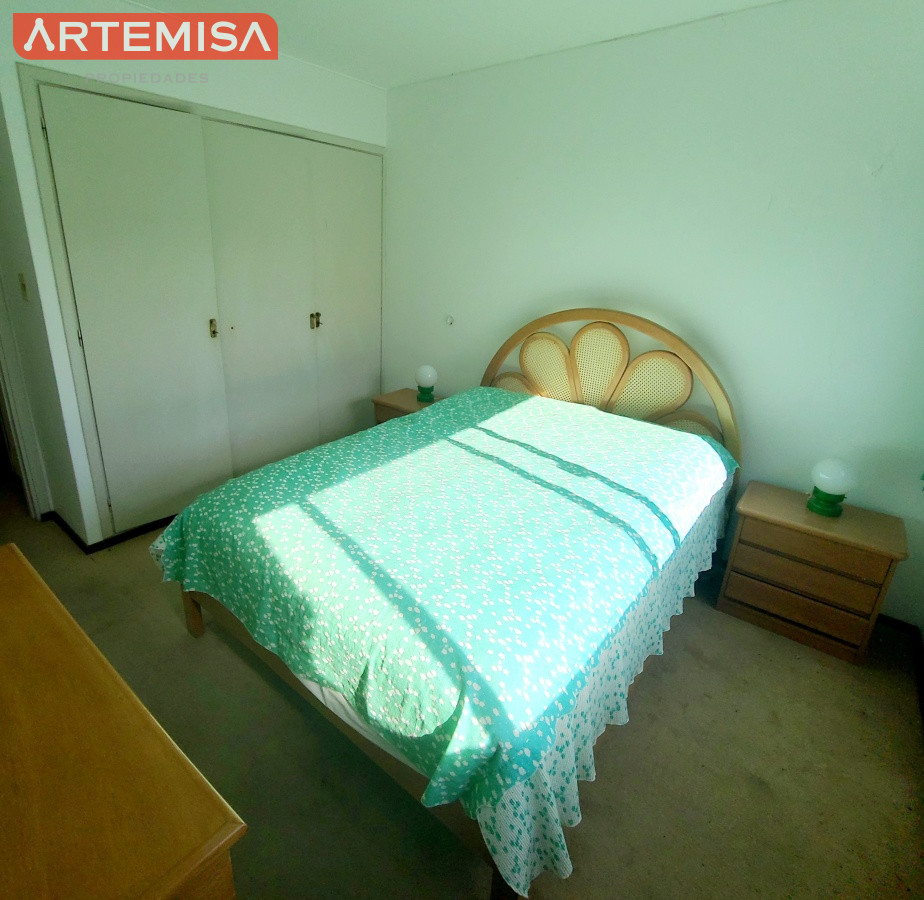 Apartamento ID.583 - Oportunidad apartamento en venta vista al mar terraza parrillero Playa Mansa