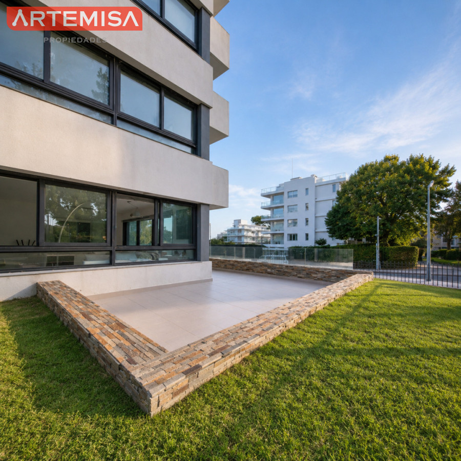 Apartamento ID.838 - Oportunidad Apartamento 2 dormitorios moderno gran terraza cochera piscina Playa Mansa Punta del Este