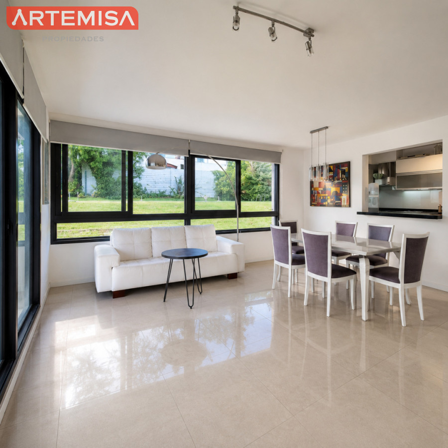 Apartamento ID.838 - Oportunidad Apartamento 2 dormitorios moderno gran terraza cochera piscina Playa Mansa Punta del Este