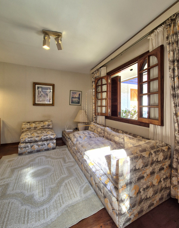 Apartamento ID.875 - Oportunidad venta casa 2 dormitorios Playa Mansa cochera y parrillero