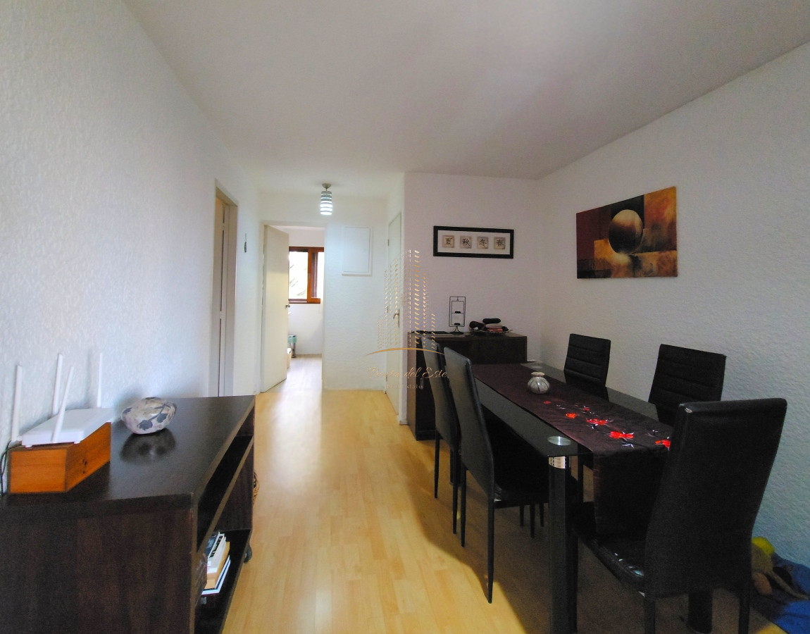 Apartamento ID.500 - Apartamento en venta de 2 dormitorios 2 baños terraza cochera y estufa a leña Aidy Grill Punta del Este