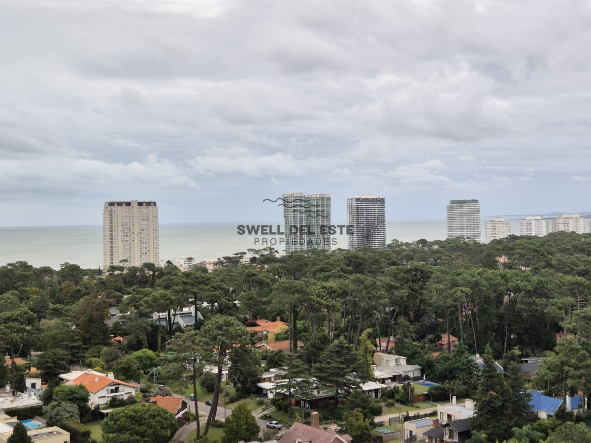 Apartamento ID.41 - Oportunidad apartamento moderno piso alto 3 dormitorios 2 baños terraza con vista al mar garage venta Punta del Este Jardines del Country