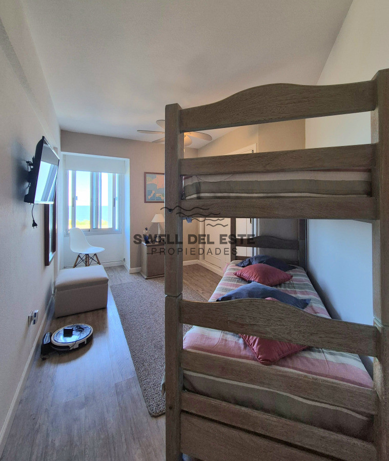 Apartamento ID.113 - Apartamento reciclado 2 dormitorios frente al mar primera línea terraza cochera Playa Mansa Pinares