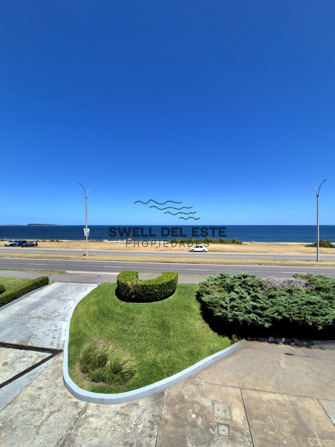 Apartamento ID.113 - Apartamento reciclado 2 dormitorios frente al mar primera línea terraza cochera Playa Mansa Pinares