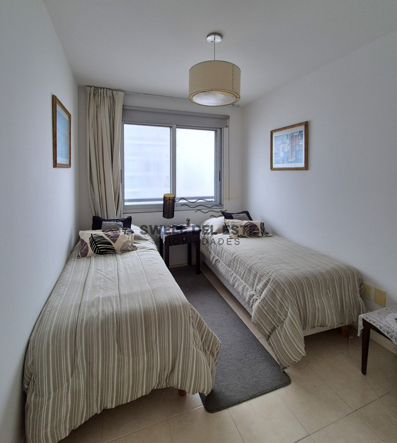 Apartamento ID.228 - Aaprtamento moderno piso alto 3 dormitorios 2 baños terraza con espectacular vista al mar garage venta Punta del Este 