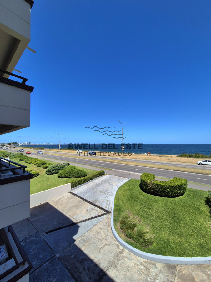Apartamento ID.113 - Apartamento reciclado 2 dormitorios frente al mar primera línea terraza cochera Playa Mansa Pinares