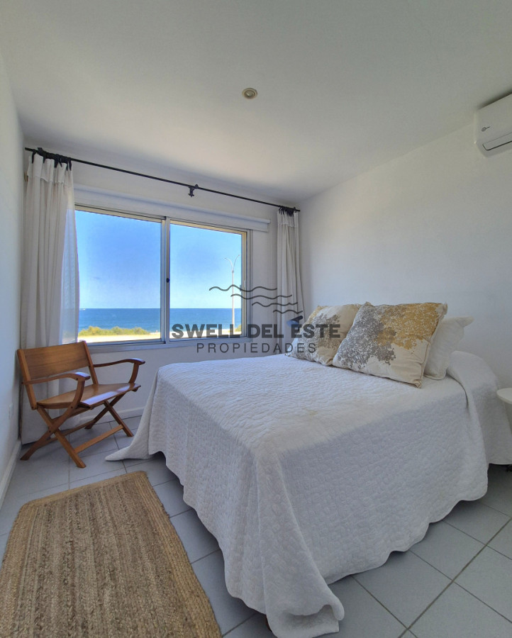 Apartamento ID.113 - Apartamento reciclado 2 dormitorios frente al mar primera línea terraza cochera Playa Mansa Pinares