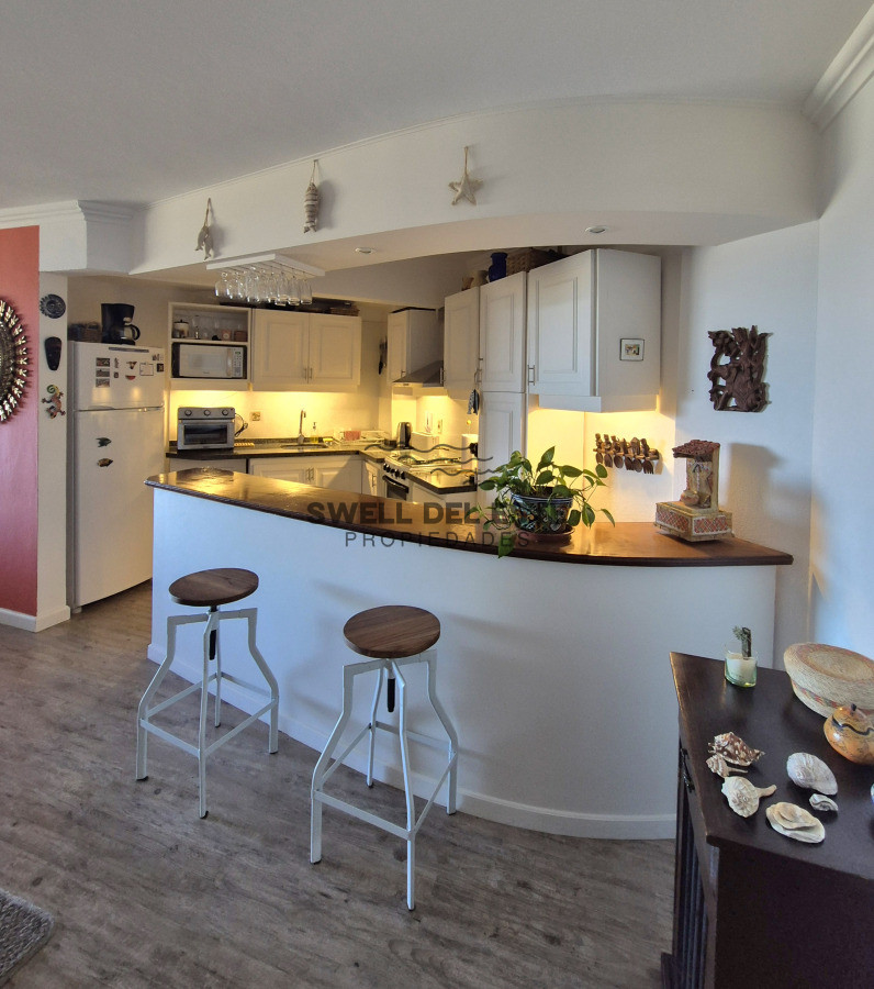 Apartamento ID.113 - Apartamento reciclado 2 dormitorios frente al mar primera línea terraza cochera Playa Mansa Pinares