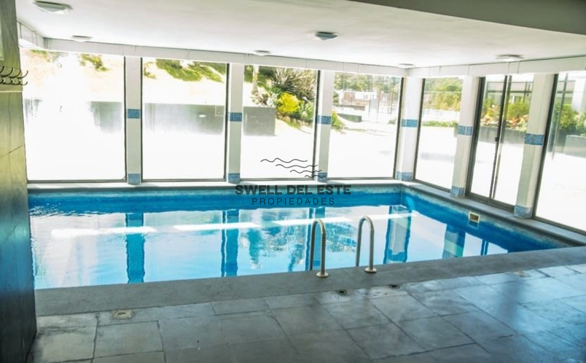 Apartamento ID.41 - Oportunidad apartamento moderno piso alto 3 dormitorios 2 baños terraza con vista al mar garage venta Punta del Este Jardines del Country