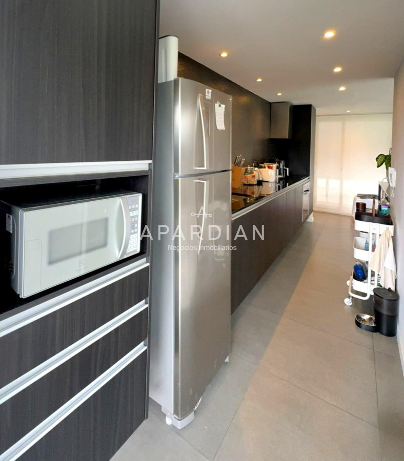 Apartamento ID.21099235 - Penthouse de 2 dormitorios moderno + barbacoa uso exclusiva Playa Mansa Punta del Este