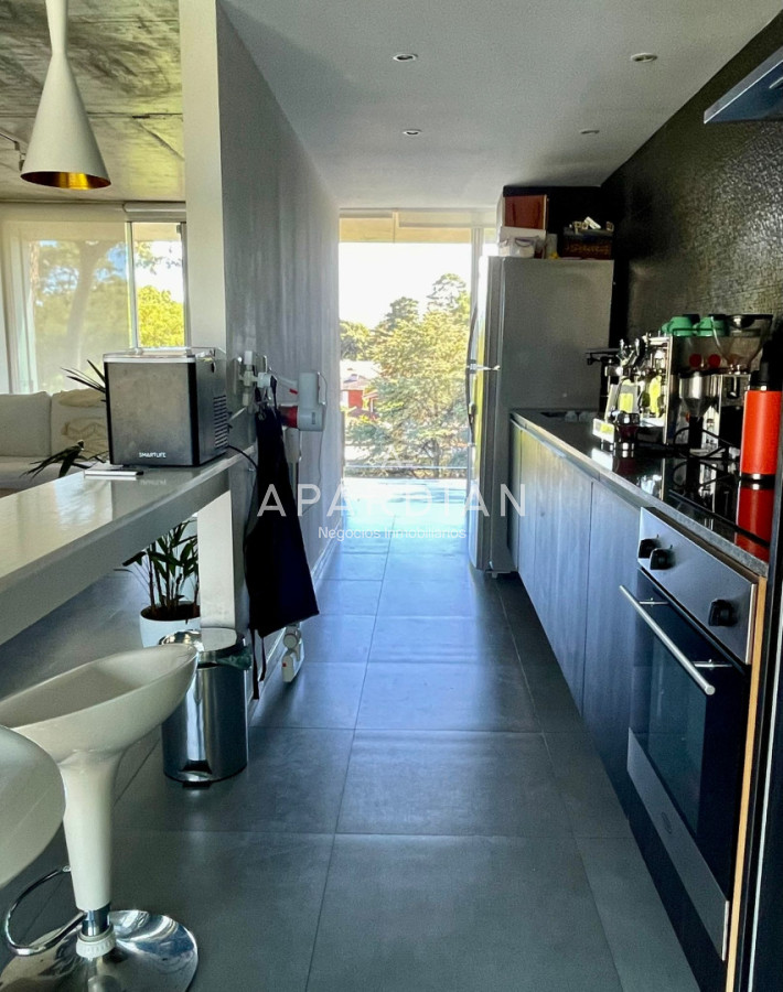 Apartamento ID.21099235 - Penthouse de 2 dormitorios moderno + barbacoa uso exclusiva Playa Mansa Punta del Este