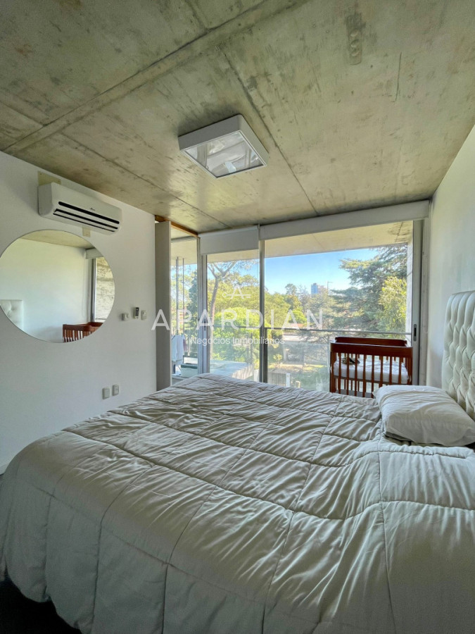 Apartamento ID.21099235 - Penthouse de 2 dormitorios moderno + barbacoa uso exclusiva Playa Mansa Punta del Este