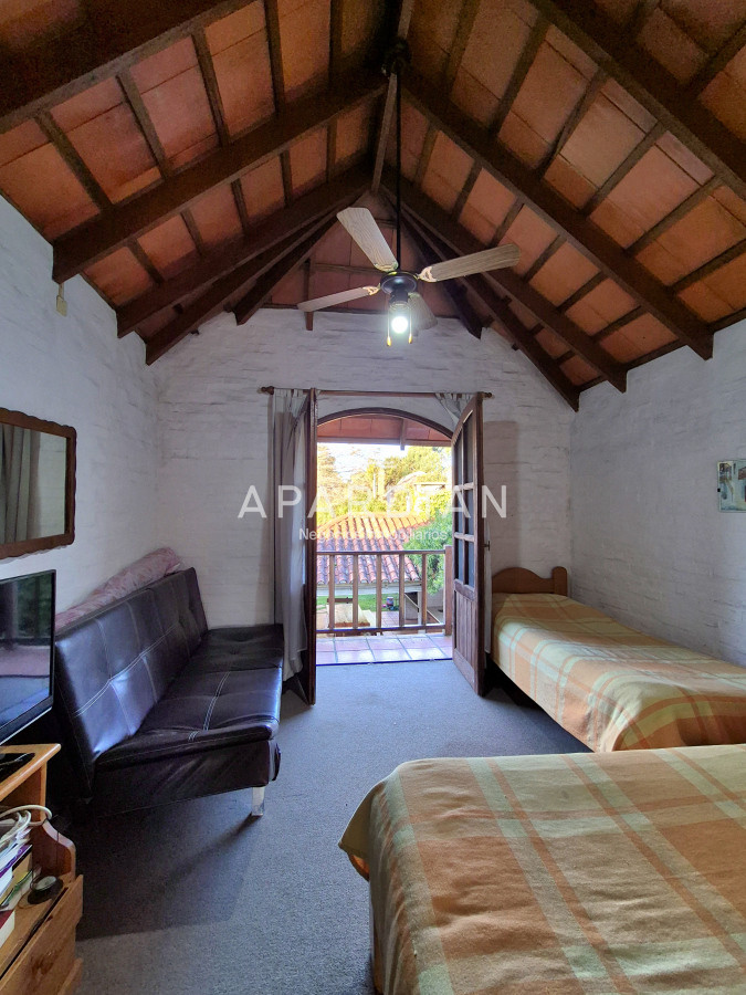 Casa ID.21098840 - Casa de 3 dormitorios mas dependencia completa barbacoa piscina Pinares Punta del Este