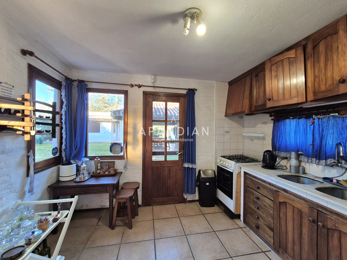 Casa ID.21098840 - Casa de 3 dormitorios mas dependencia completa barbacoa piscina Pinares Punta del Este