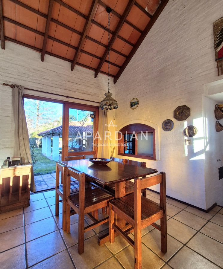 Casa ID.21098840 - Casa de 3 dormitorios mas dependencia completa barbacoa piscina Pinares Punta del Este