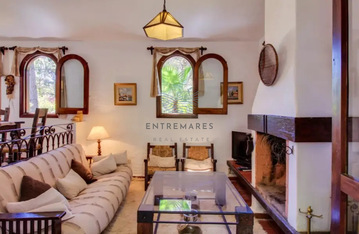Casa ID.124 - Casa 2 dormitorios + 2 dependencias completas en Pinares con piscina climatizada y barbacoa cercana al mar Punta del Este