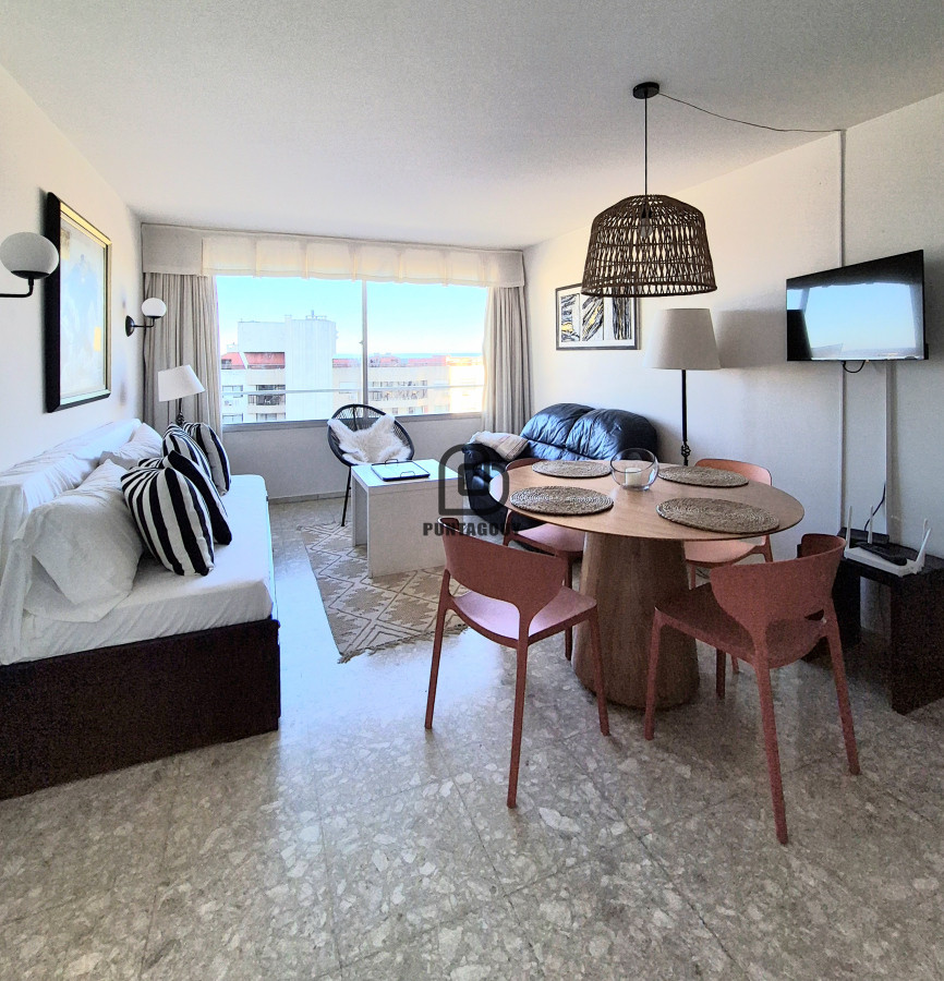 Apartamento ID.1787 - Apartamento con vista parcial al mar 1 dormitorio y medio con garage