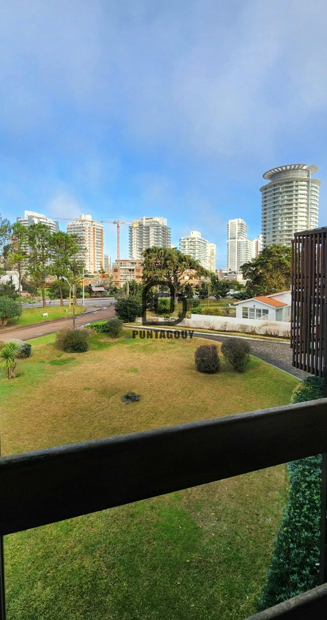 Apartamento ID.1442 - OPORTUNIDAD en venta, 2 dormitorios 2 baños