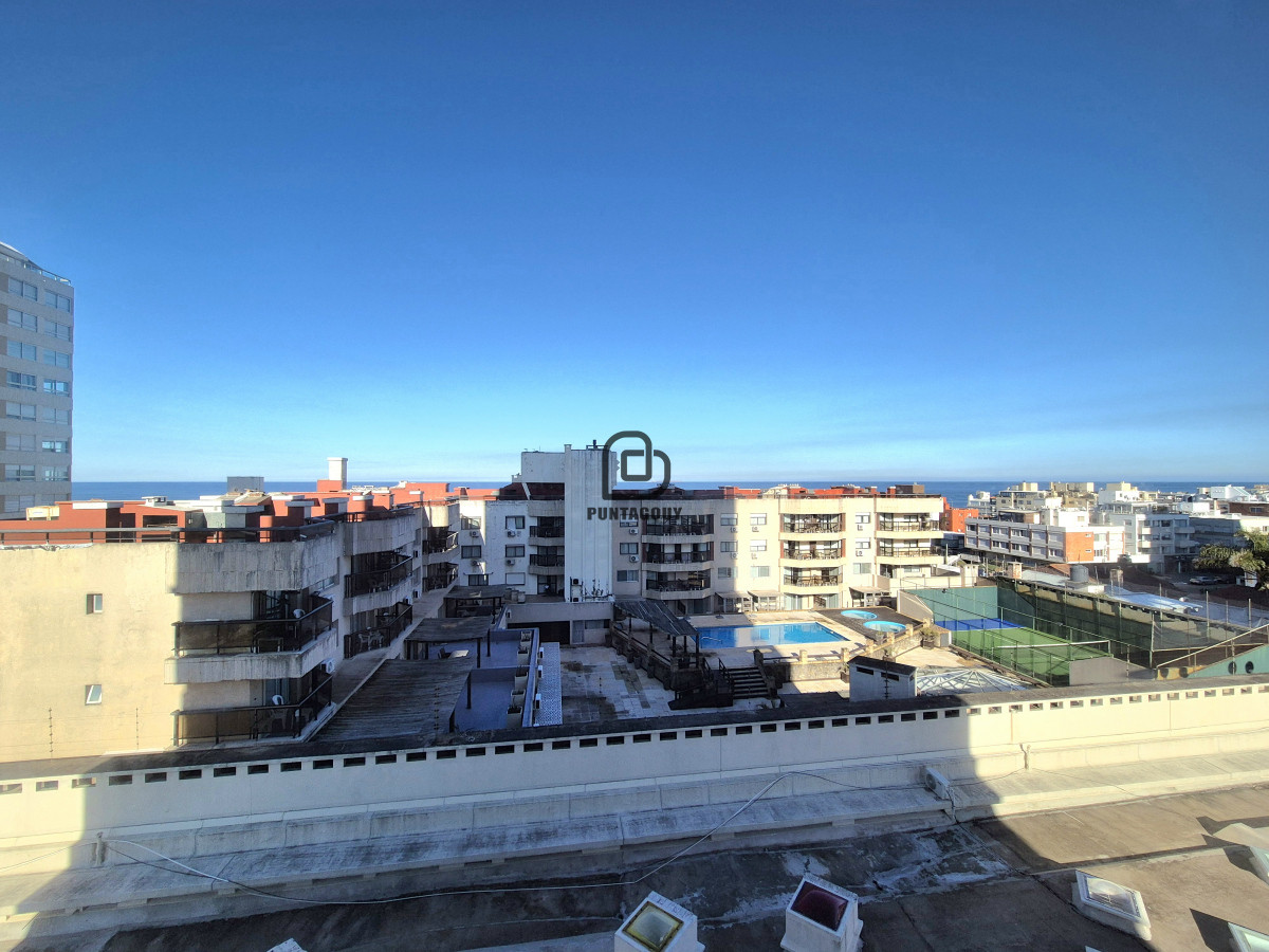 Apartamento ID.1787 - Apartamento con vista parcial al mar 1 dormitorio y medio con garage