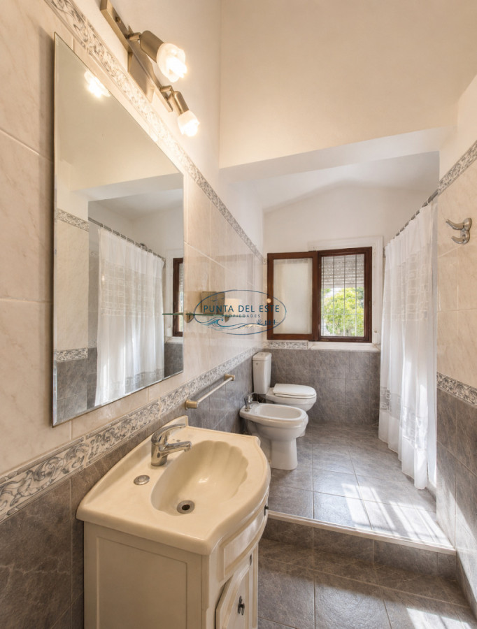 Casa ID.154 - Casa 5 dormitorios + dependencia a 150mts del mar Playa Masa