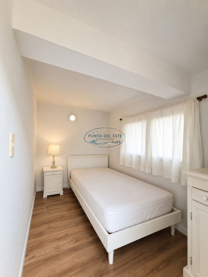 Casa ID.154 - Casa 5 dormitorios + dependencia a 150mts del mar Playa Masa