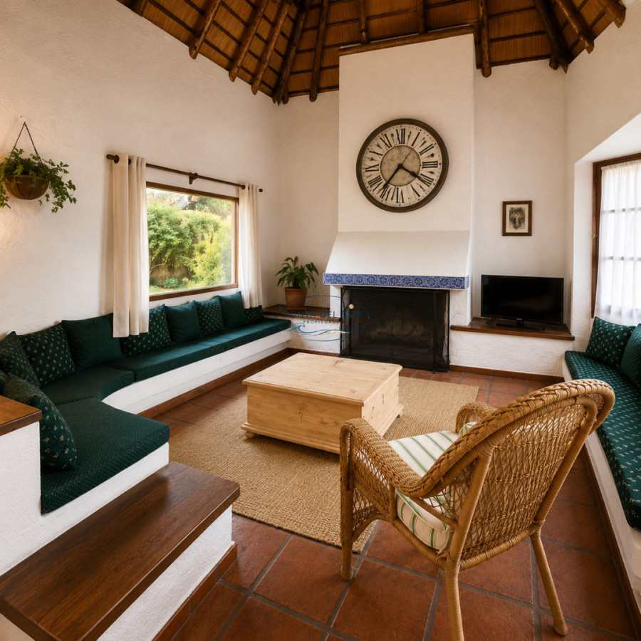 Casa ID.156 - Casa 3 dormitorios con piscina y barbacoa cercana al mar Pinares Punta del Este 