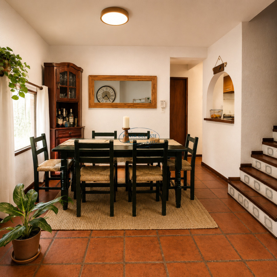Casa ID.156 - Casa 3 dormitorios con piscina y barbacoa cercana al mar Pinares Punta del Este 