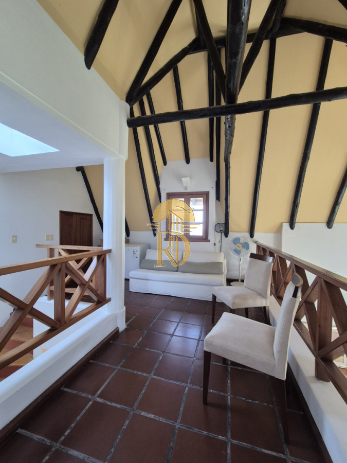 Casa 3 dormitorios Pinares 50mts del mar excelente estado -id-779-20