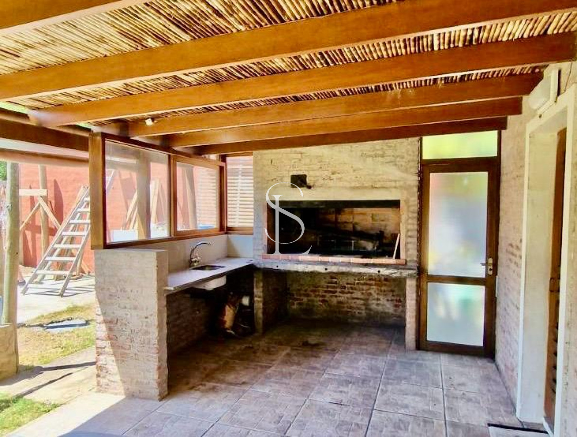 Casa ID.165 - Casa en venta de 3 dormitorios moderna Punta del Este losa radiante 