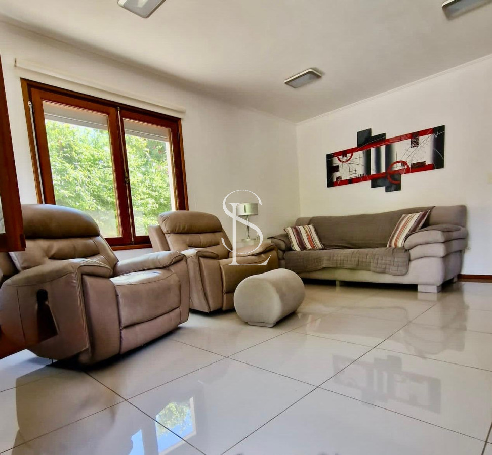 Casa ID.165 - Casa en venta de 3 dormitorios moderna Punta del Este losa radiante 