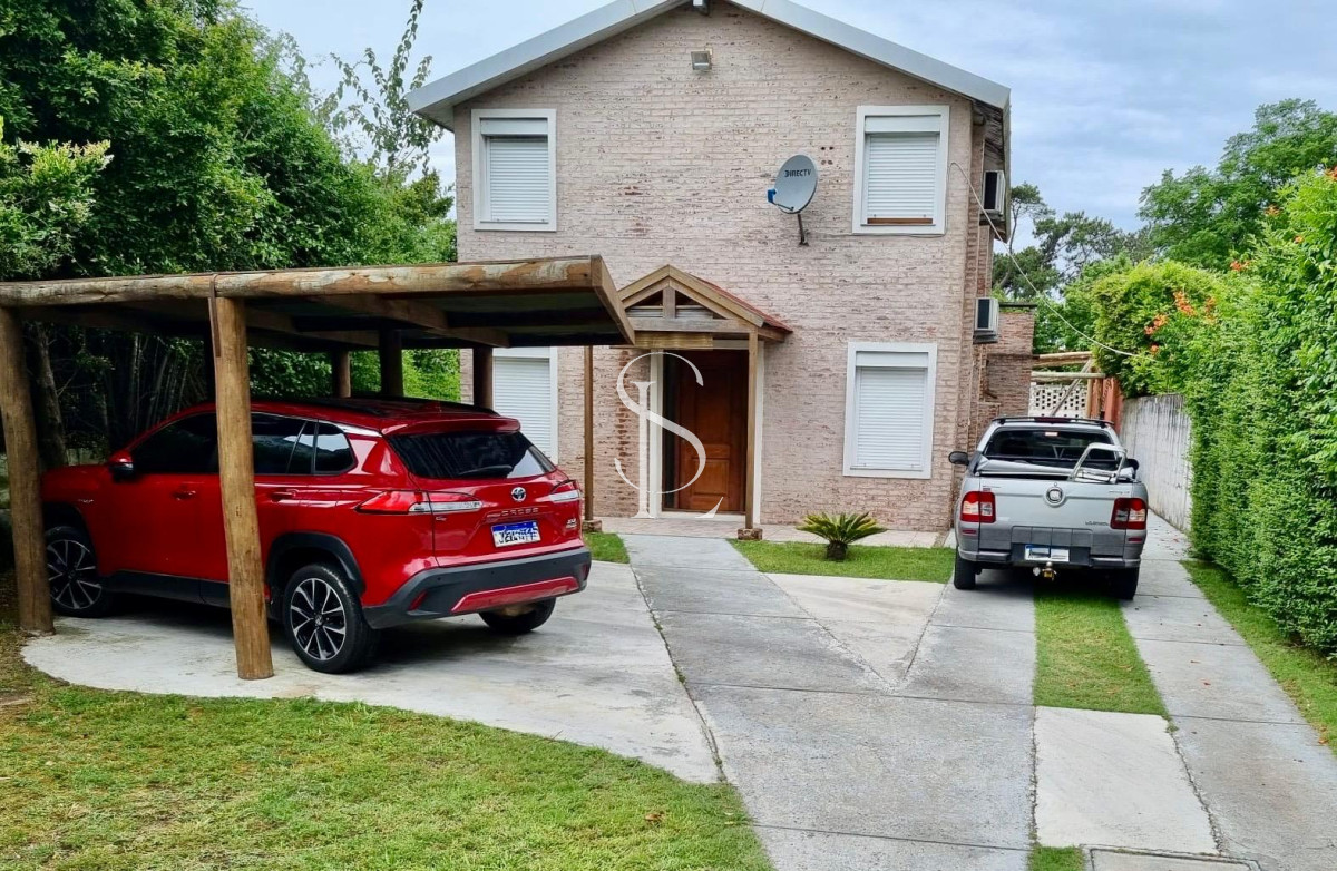 Casa ID.165 - Casa en venta de 3 dormitorios moderna Punta del Este losa radiante 