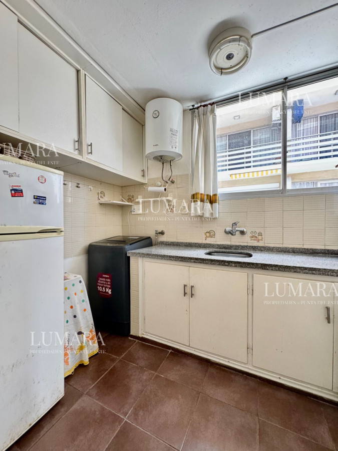 Apartamento ID.3136 - Oportunidad 2 dormitorios con terraza primera línea Playa Mansa 