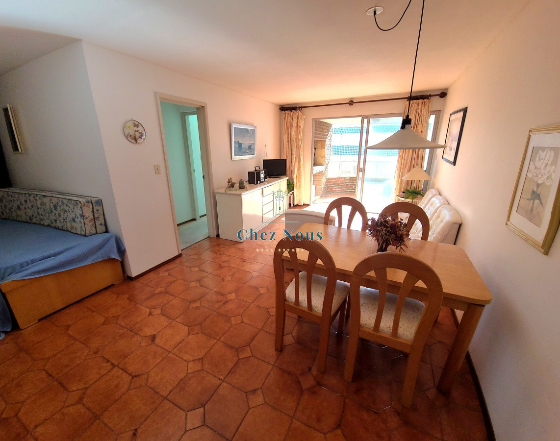 Apartamento ID.669 - Oportunidad apartamento en venta vista al mar terraza parrillero Playa Mansa