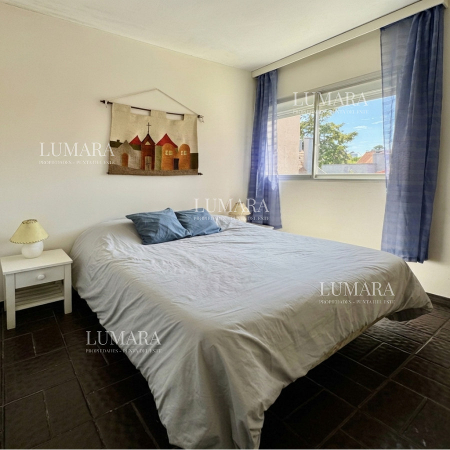 Apartamento ID.3136 - Oportunidad 2 dormitorios con terraza primera línea Playa Mansa 
