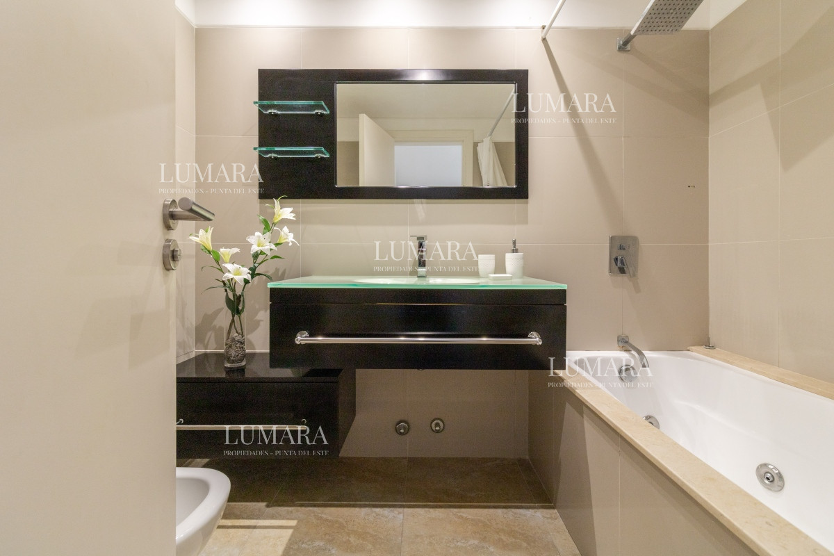 Apartamento ID.1008 - PENTHOUSE en el Golf 3 dormitorios 3 baños, gran barbacoa propia, garage y amenities