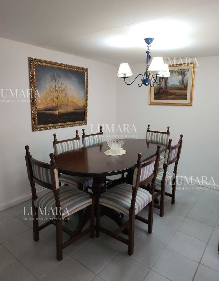 Apartamento ID.942 - Apartamento 3 dormitorios primera linea frente al mar Playa Mansa Pinares con piscina y cochera