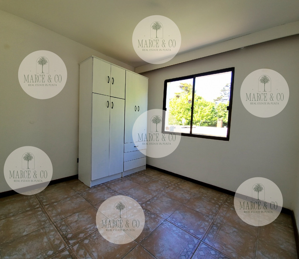 Apartamento ID.2207 - Oportunidad Apartamento 2 dormitorios parrillero estufa a leña cochera bajos gastos Playa Mansa