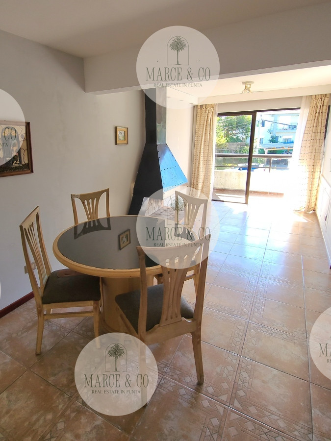 Apartamento ID.2207 - Oportunidad Apartamento 2 dormitorios parrillero estufa a leña cochera bajos gastos Playa Mansa
