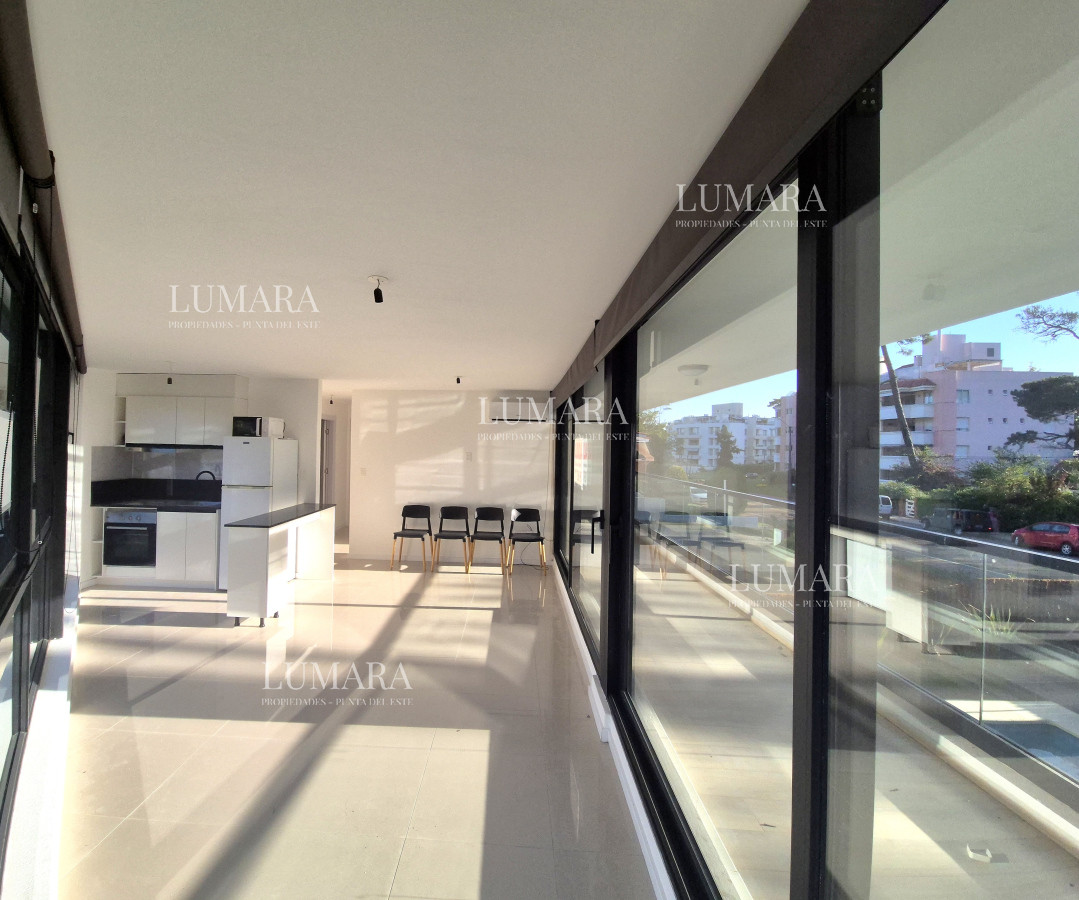 Apartamento ID.487 - Alquiler anual apartamento 2 dormitorios con parrillero a estrenar 200mts del mar Playa Mansa