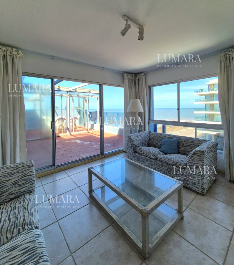 Apartamento ID.3156 - Oportunidad 3 dormitorios + servicio y gran terraza con parrillero propio en Playa Brava Punta del Este 