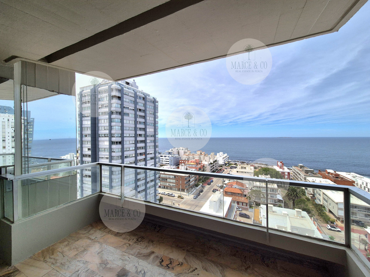Apartamento ID.829 - Apartamento piso alto 3 dormitorios terraza garage con vista al mar Península Punta del Este