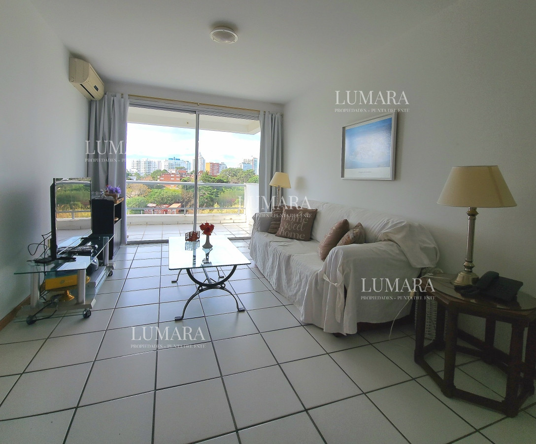 Apartamento ID.1145 - Oportunidad en zona Conrad a sólo 200mts del mar en parada 4 de Playa Mansa Punta del Este