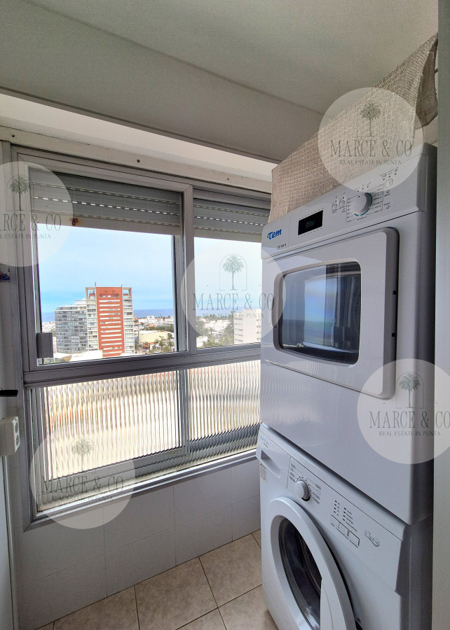 Apartamento ID.829 - Apartamento piso alto 3 dormitorios terraza garage con vista al mar Península Punta del Este