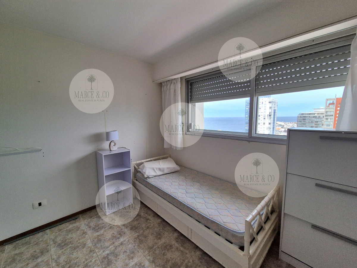 Apartamento ID.829 - Apartamento piso alto 3 dormitorios terraza garage con vista al mar Península Punta del Este