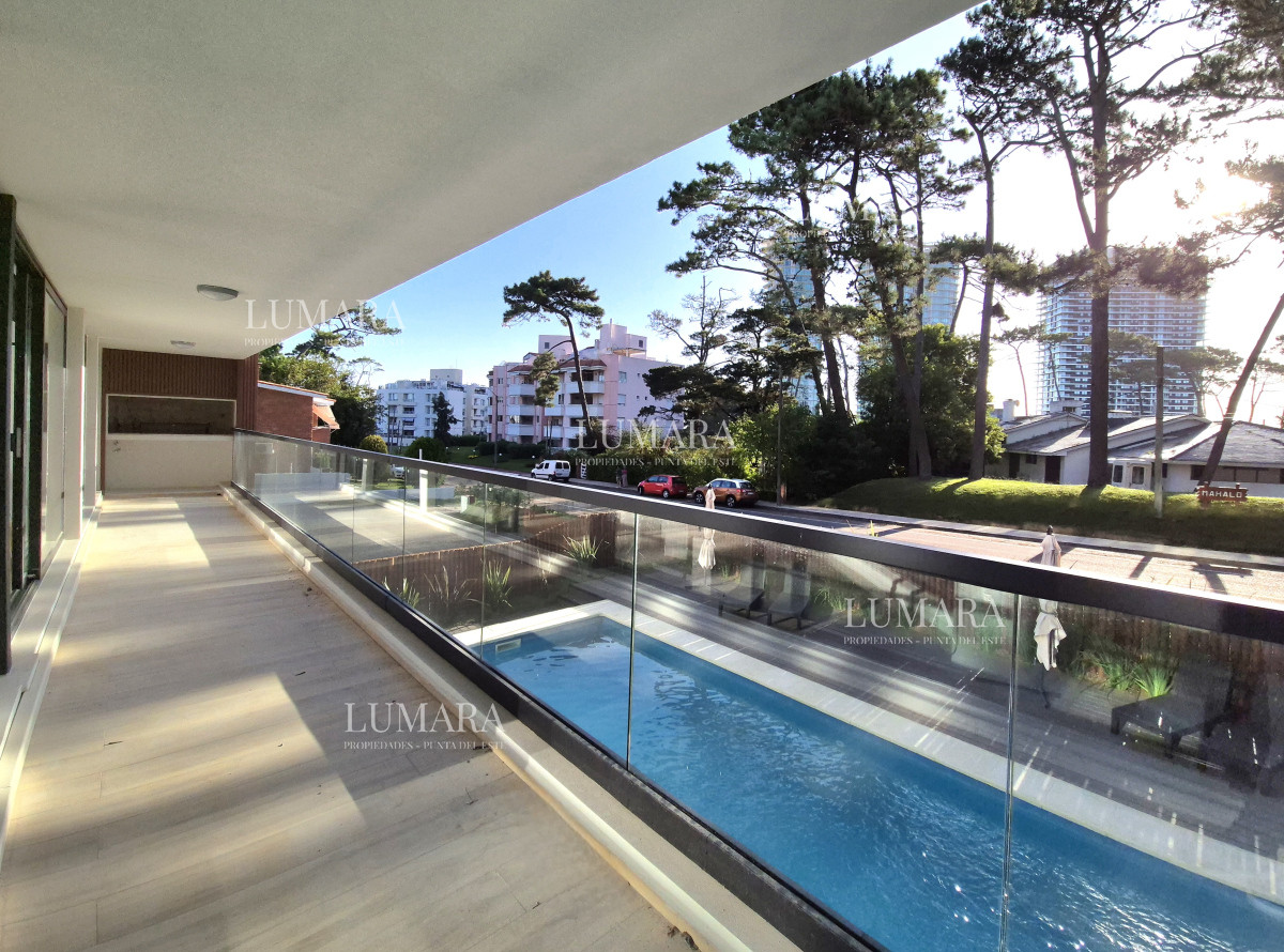 Apartamento ID.487 - Alquiler anual apartamento 2 dormitorios con parrillero a estrenar 200mts del mar Playa Mansa