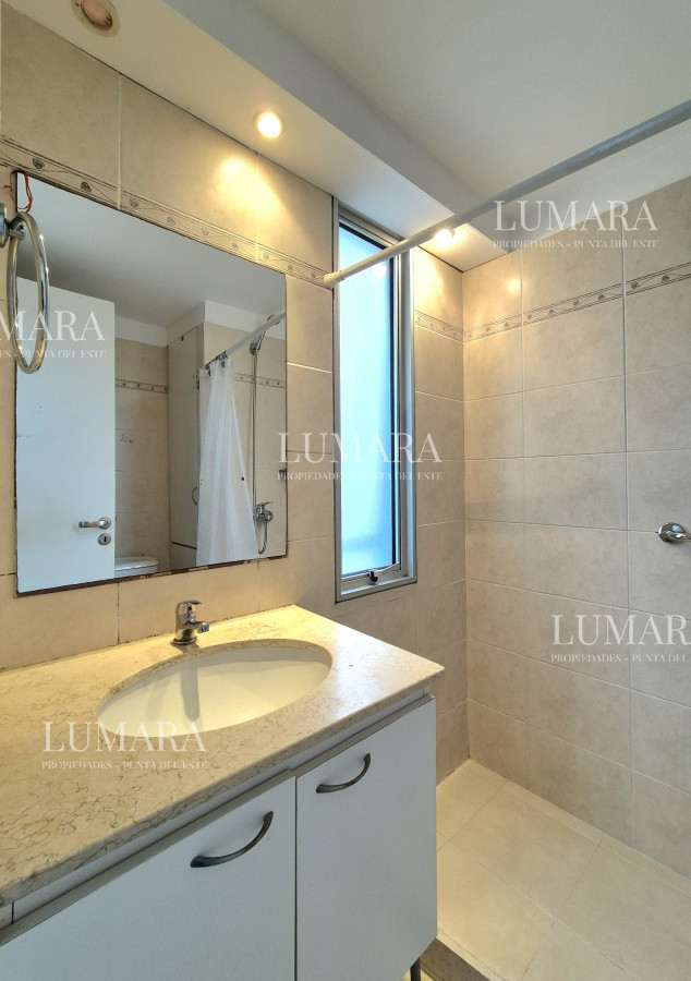 Apartamento ID.1346 - Oportunidad apartamento moderno piso alto 3 dormitorios 2 baños terraza con vista al mar garage venta Punta del Este Jardines del Country