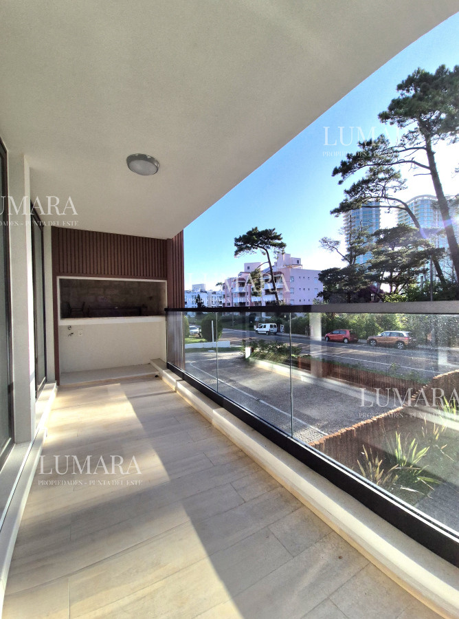 Apartamento ID.487 - Alquiler anual apartamento 2 dormitorios con parrillero a estrenar 200mts del mar Playa Mansa