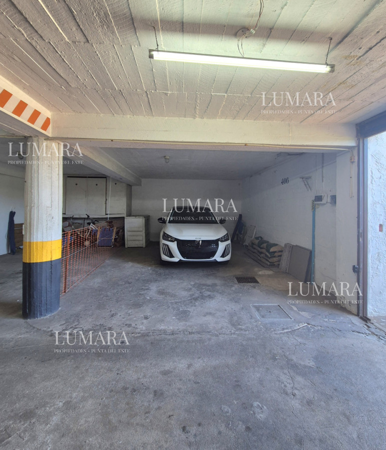 Apartamento ID.3137 - Oportunidad de 2 dormitorios con vista al mar y balcón Primera línea Playa Mansa 